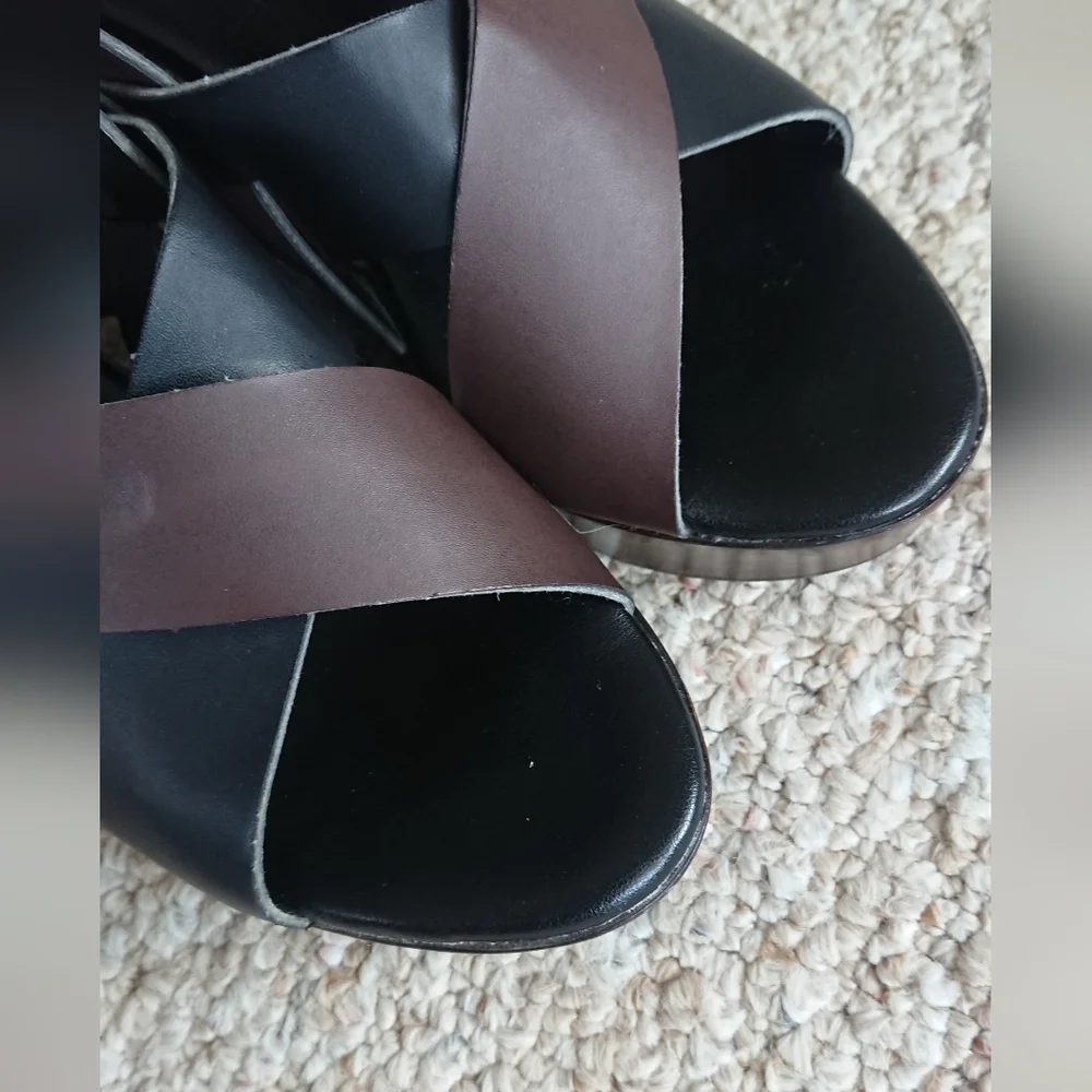 Ron White Rapisardi Onyx Leather Wedge Sandal size 6.5